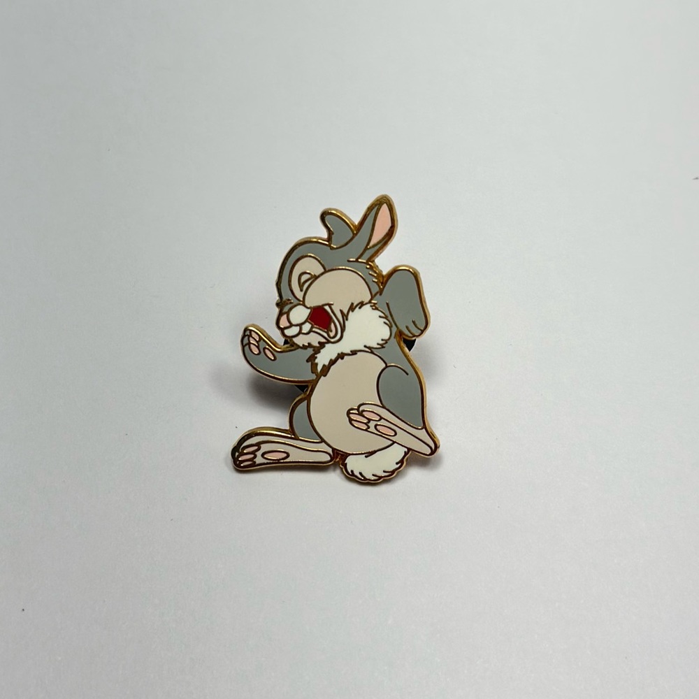 🪼2 for $20🪼 Disney pin